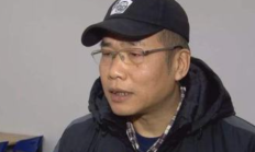 九游体育下载:马德兴谈国足：最大败笔就是防守型中场的位置上，选择黄政宇首发